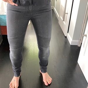 Low rise skinny biker jeans